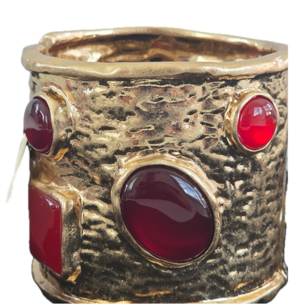 NWT ⚜️♥️⚜️ Piper K Gold and Red Statement Cuff Bracelet - Picture 2 of 8